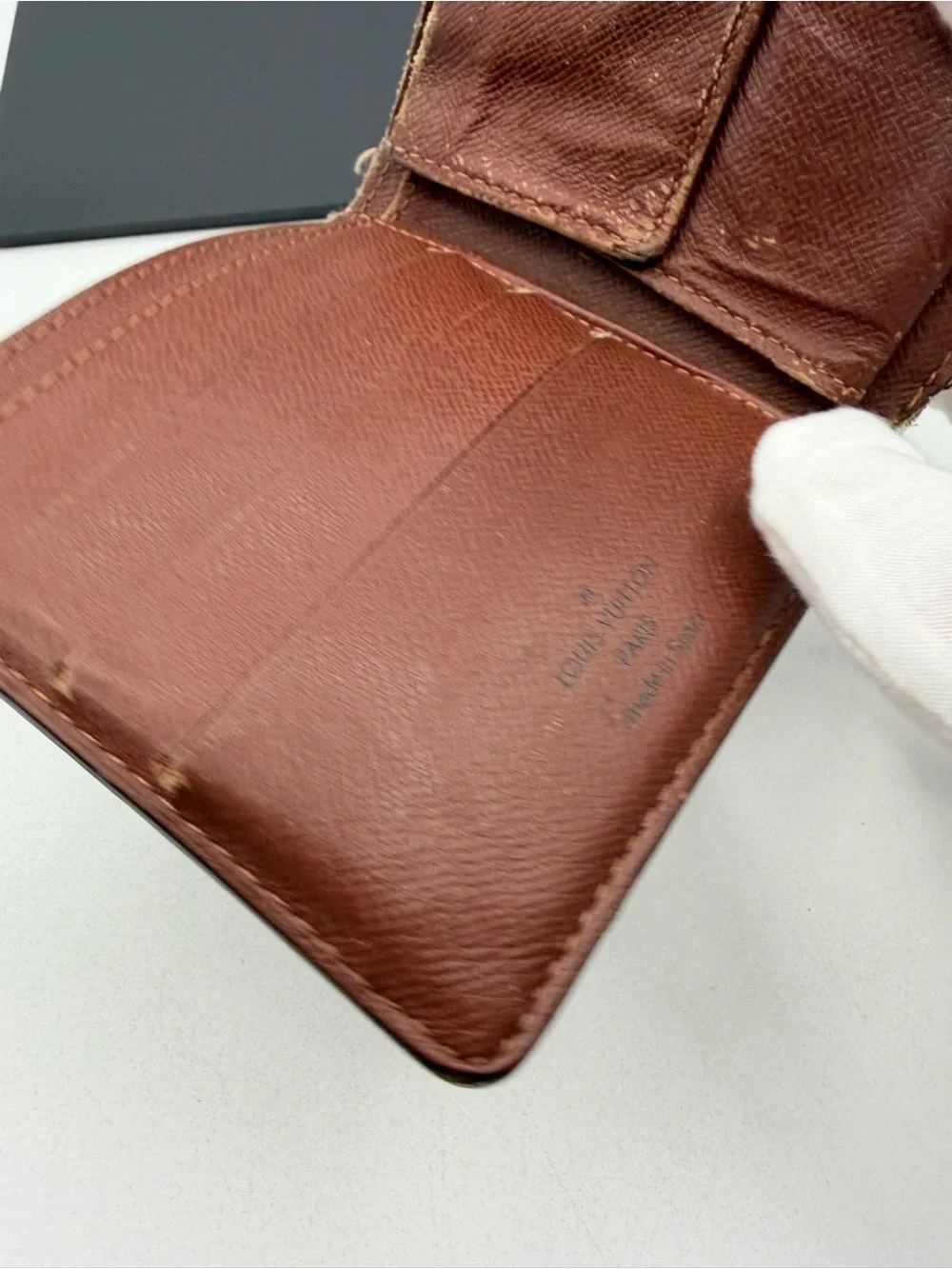 Louis Vuitton Monogram Bi Fold Wallet